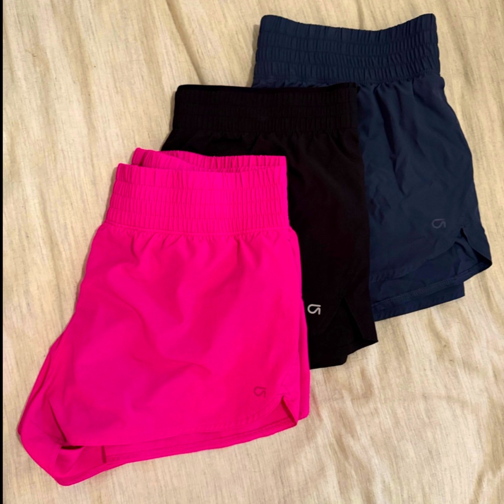 GapFit 3" Mid Rise Runaround Shorts Lot